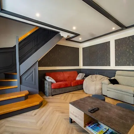 Appartement Duplex Jeanne D'arc Billard Baby En Option Escape Game Insolites *