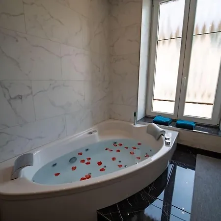 Duplex Jeanne D'arc Billard Baby En Option Escape Game Insolites Nancy