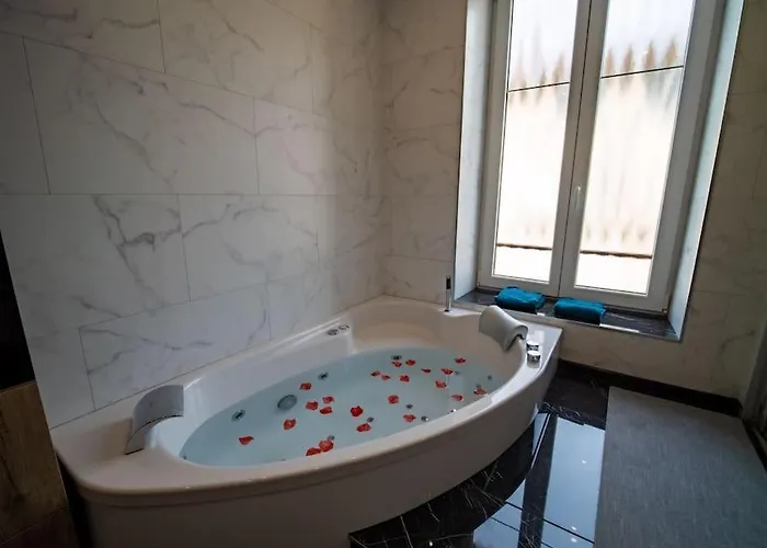 Duplex Jeanne D'arc Billard Baby En Option Escape Game Insolites Nancy