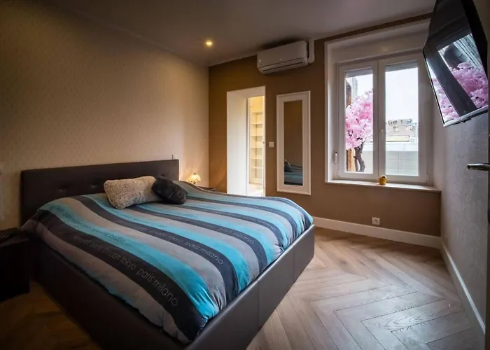 Duplex Jeanne D'arc Billard Baby En Option Escape Game Insolites Appartement *