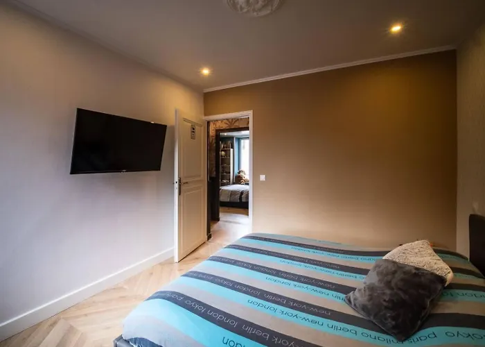 Appartement Duplex Jeanne D'arc Billard Baby En Option Escape Game Insolites *